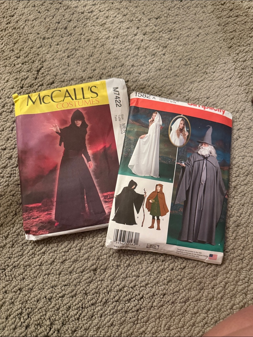 Simplicity Hooded Cloak Costume Pattern in Gray and White